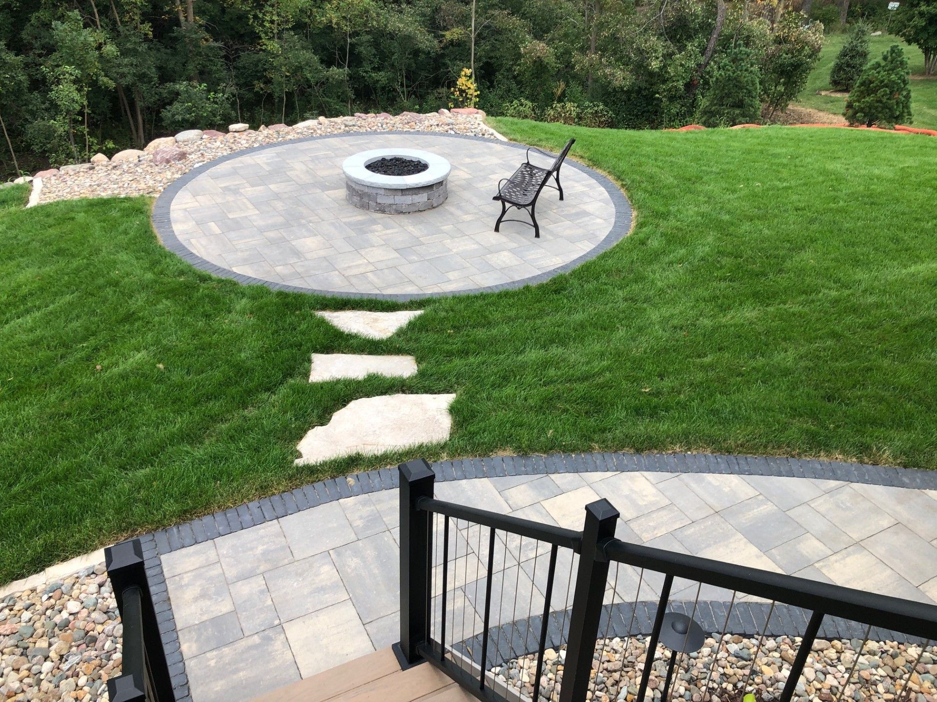Paver patio and fire pit 
