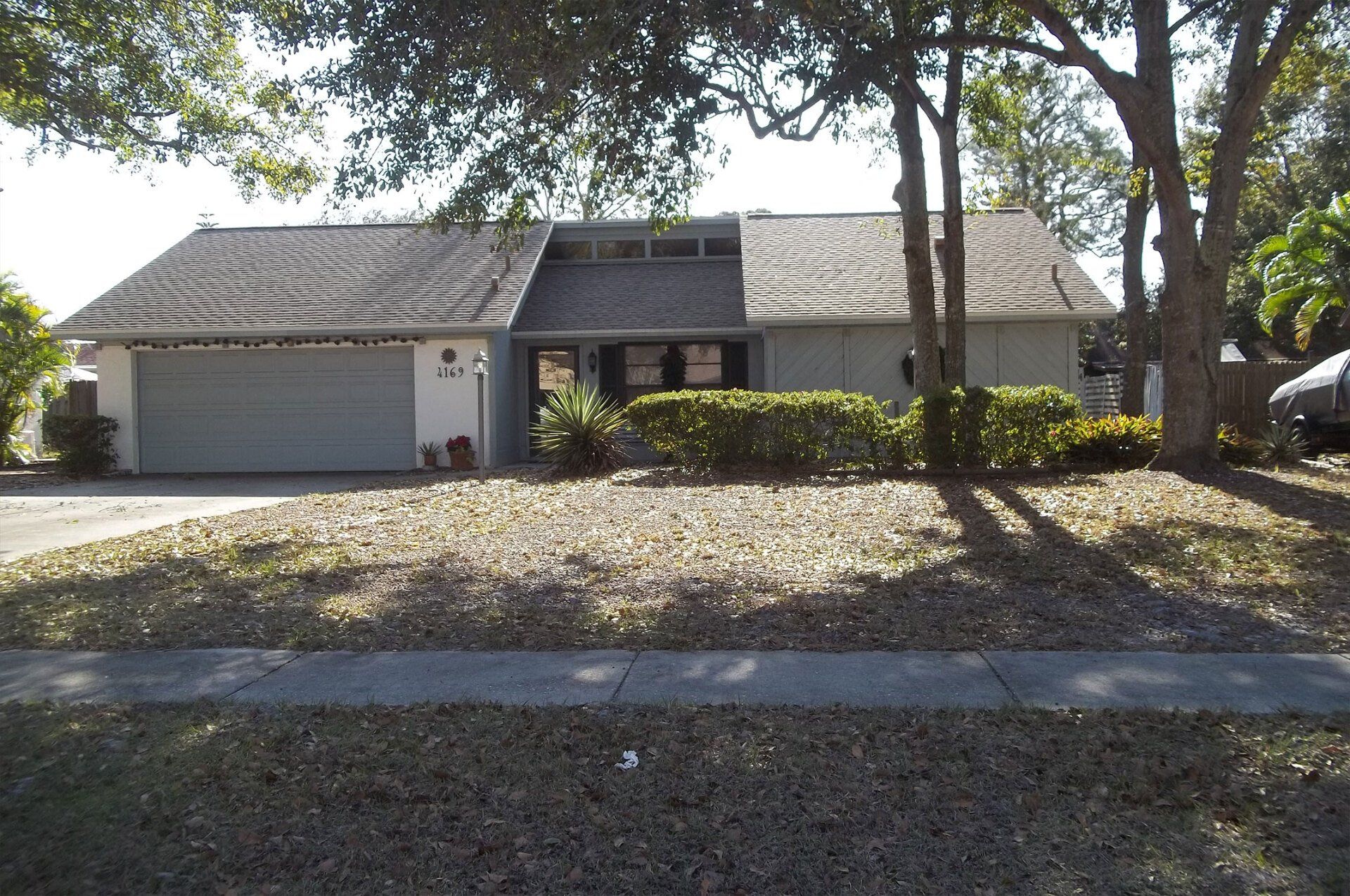 Shingle roofing