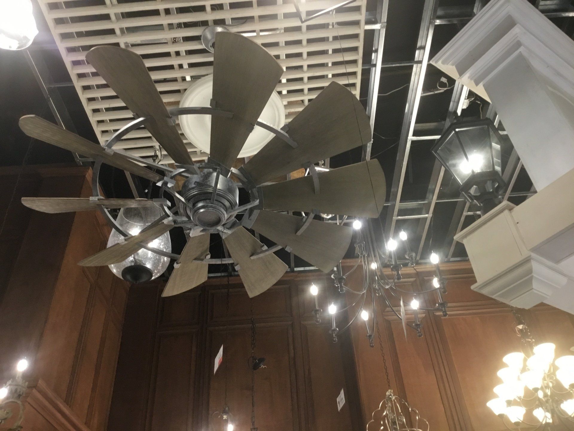 Ceiling fan