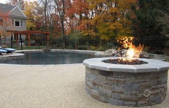 Outdoor fireplace