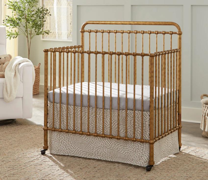 Baby monogram Winston mini crib vintage gold