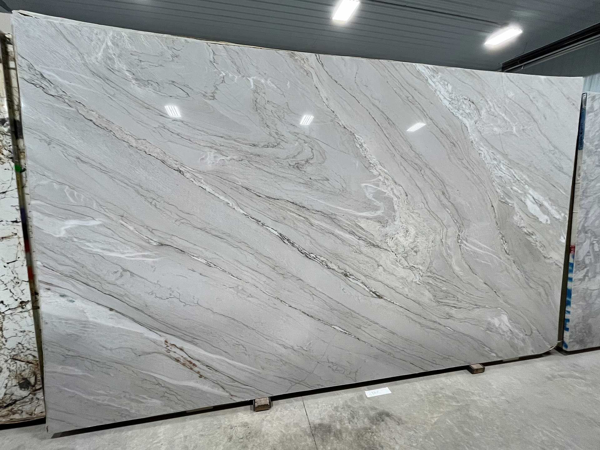grindelwald polished quartzite
