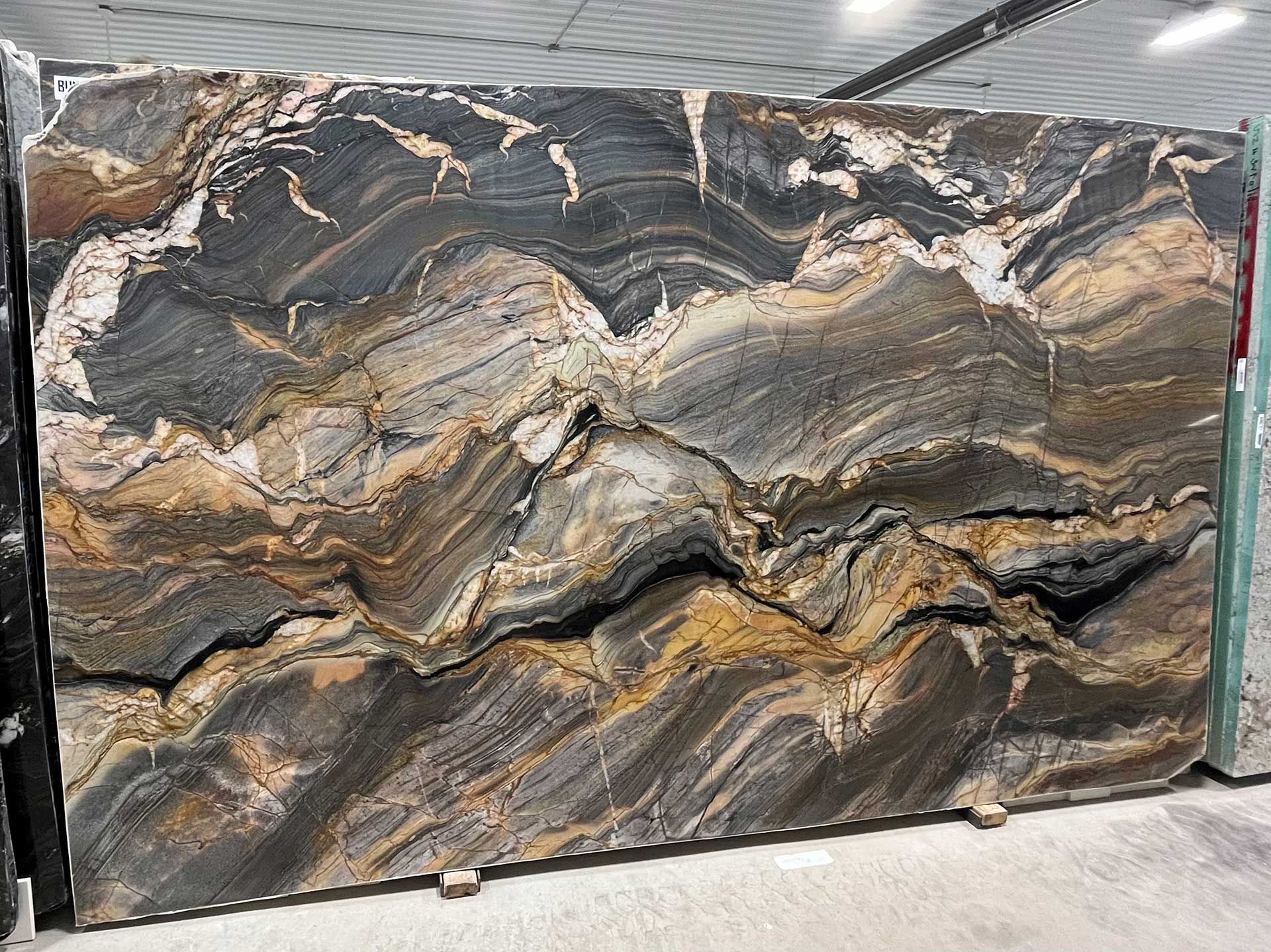 moncalieri polished quartzite