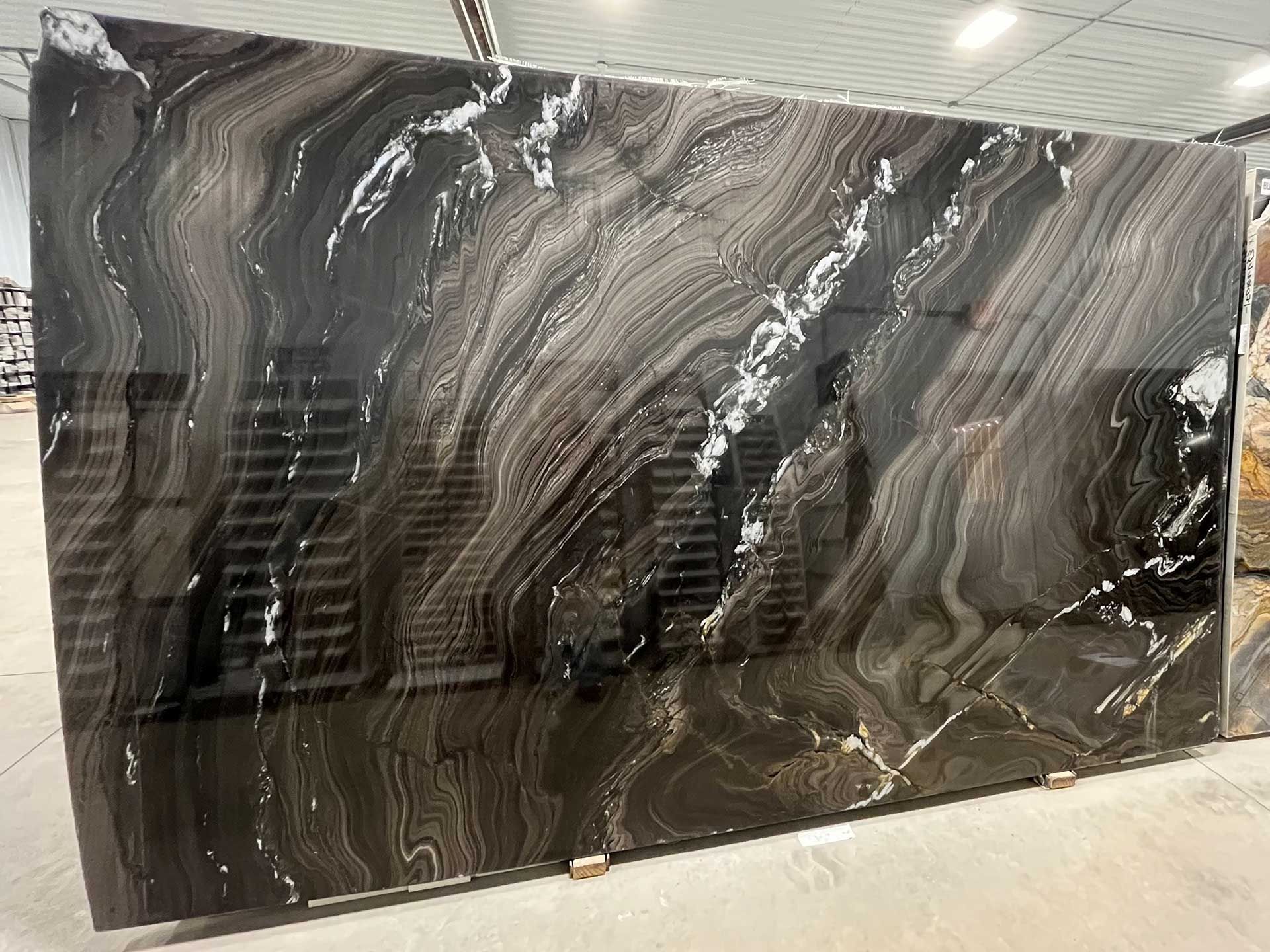 padang forest polished quartzite