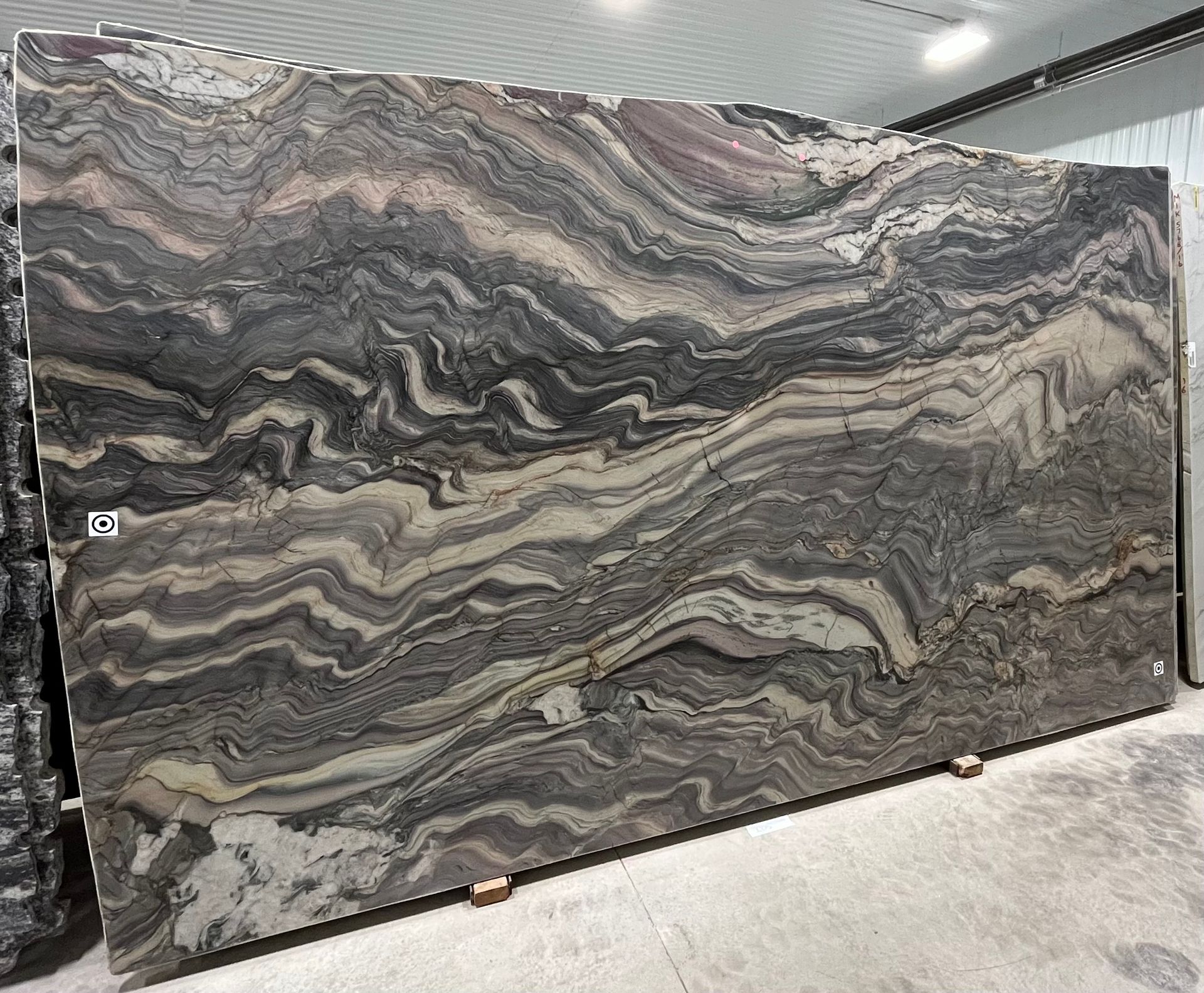 EXPLOSION BLUE POLISHED QUARTZITE