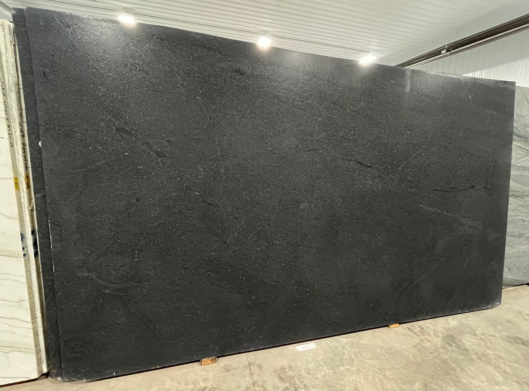NERO AP DUAL FINISH GRANITE