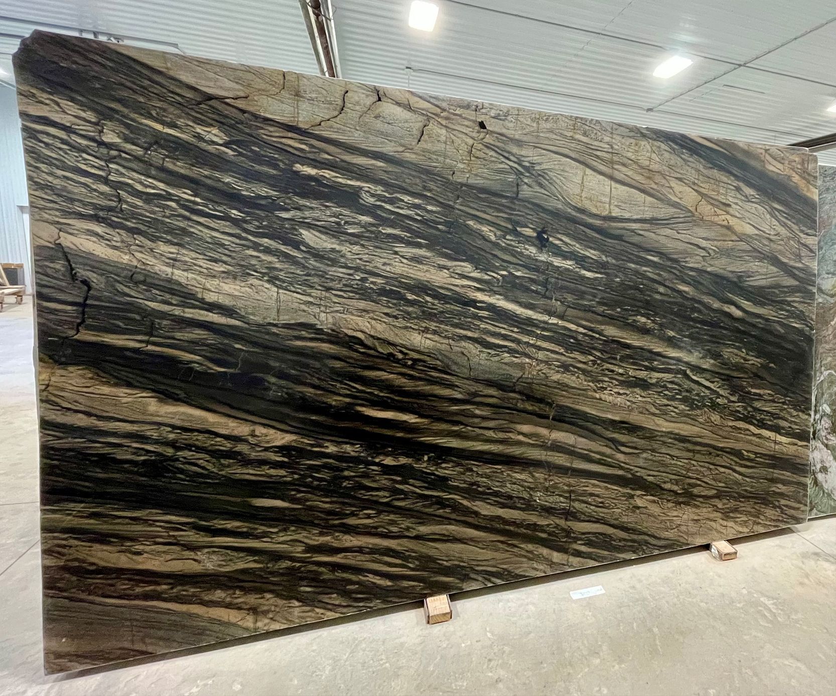 SANDALUS LEATHERED QUARTZITE