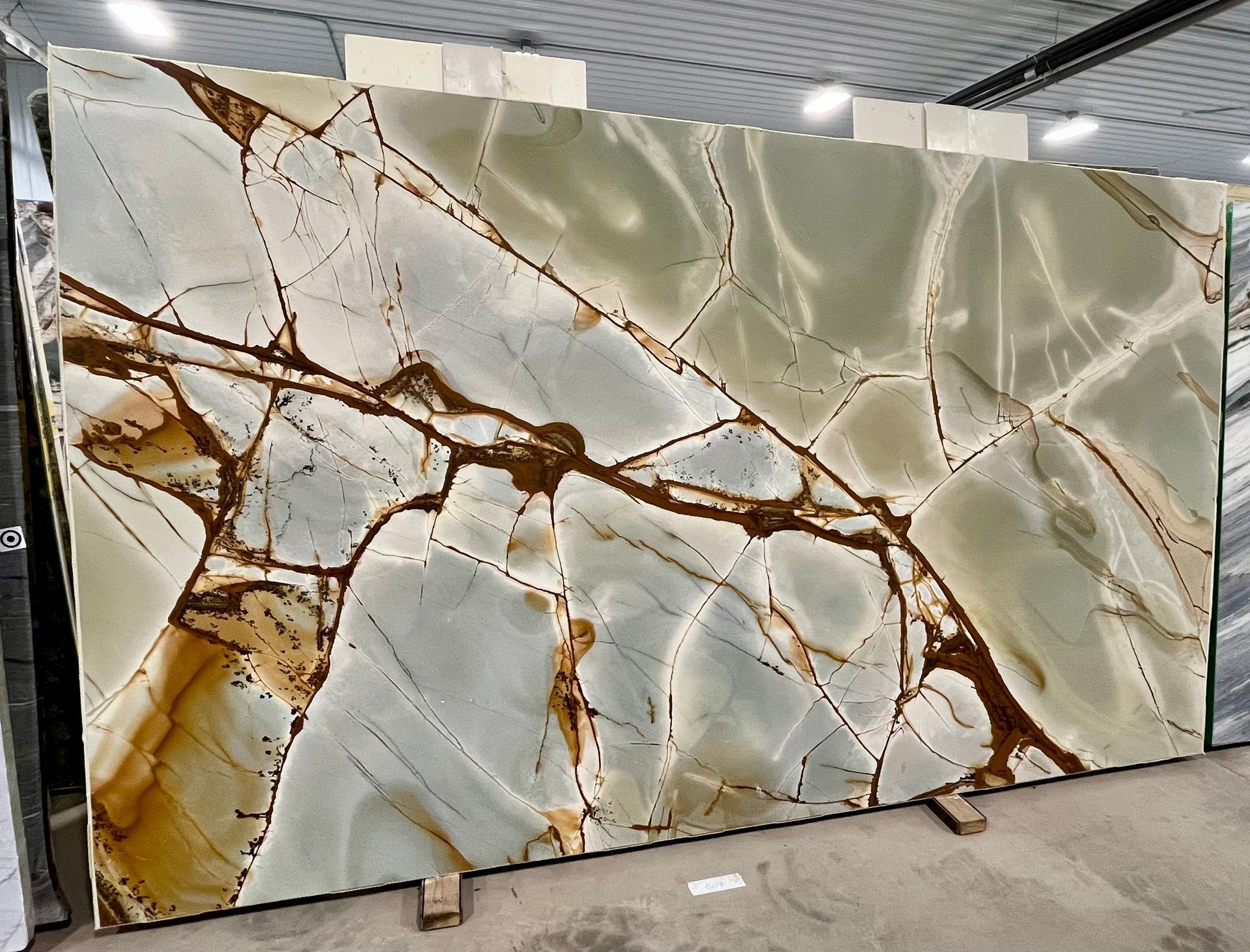 EDEN BRUSHED QUARTZITE