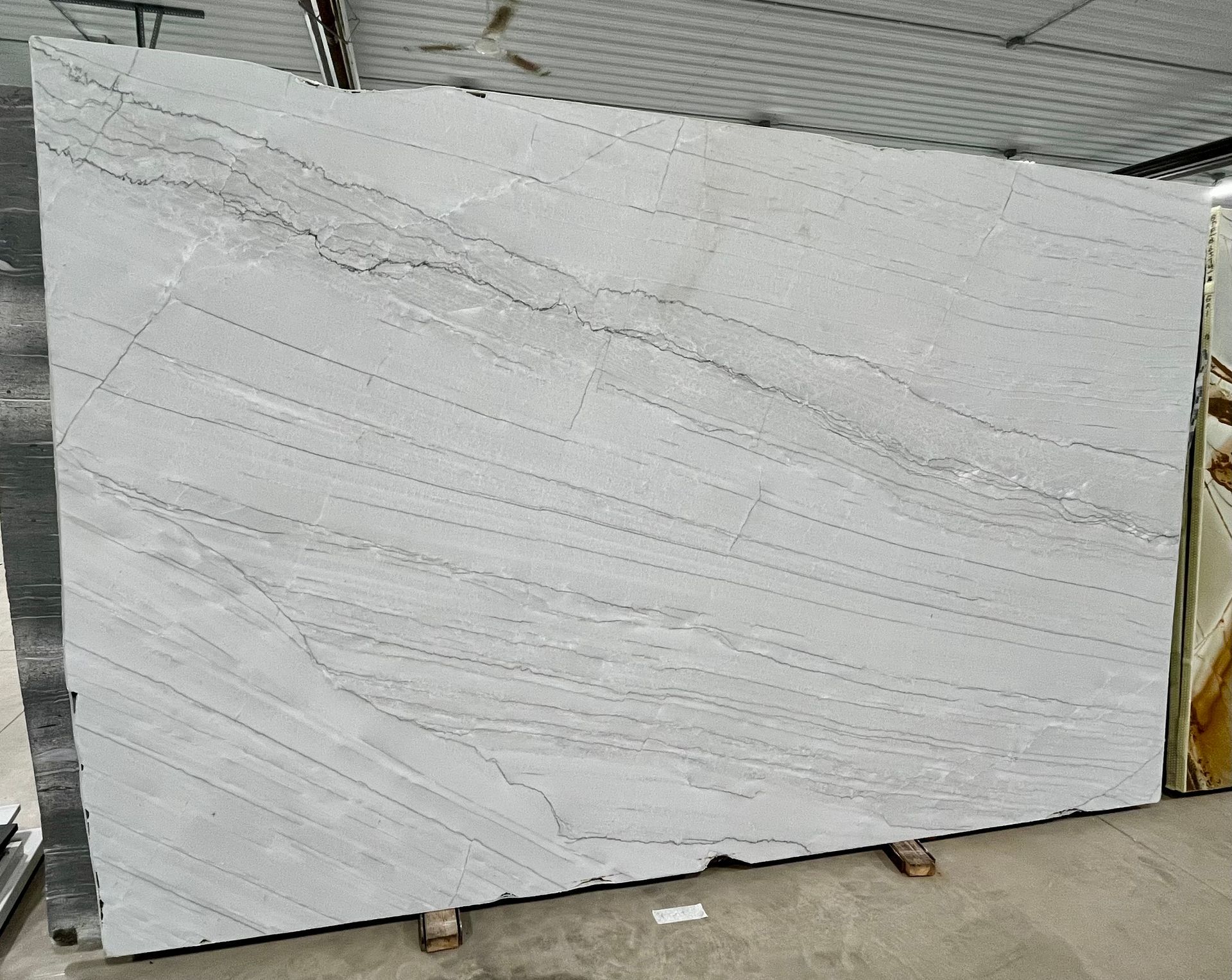 MONACO HONED QUARTZITE