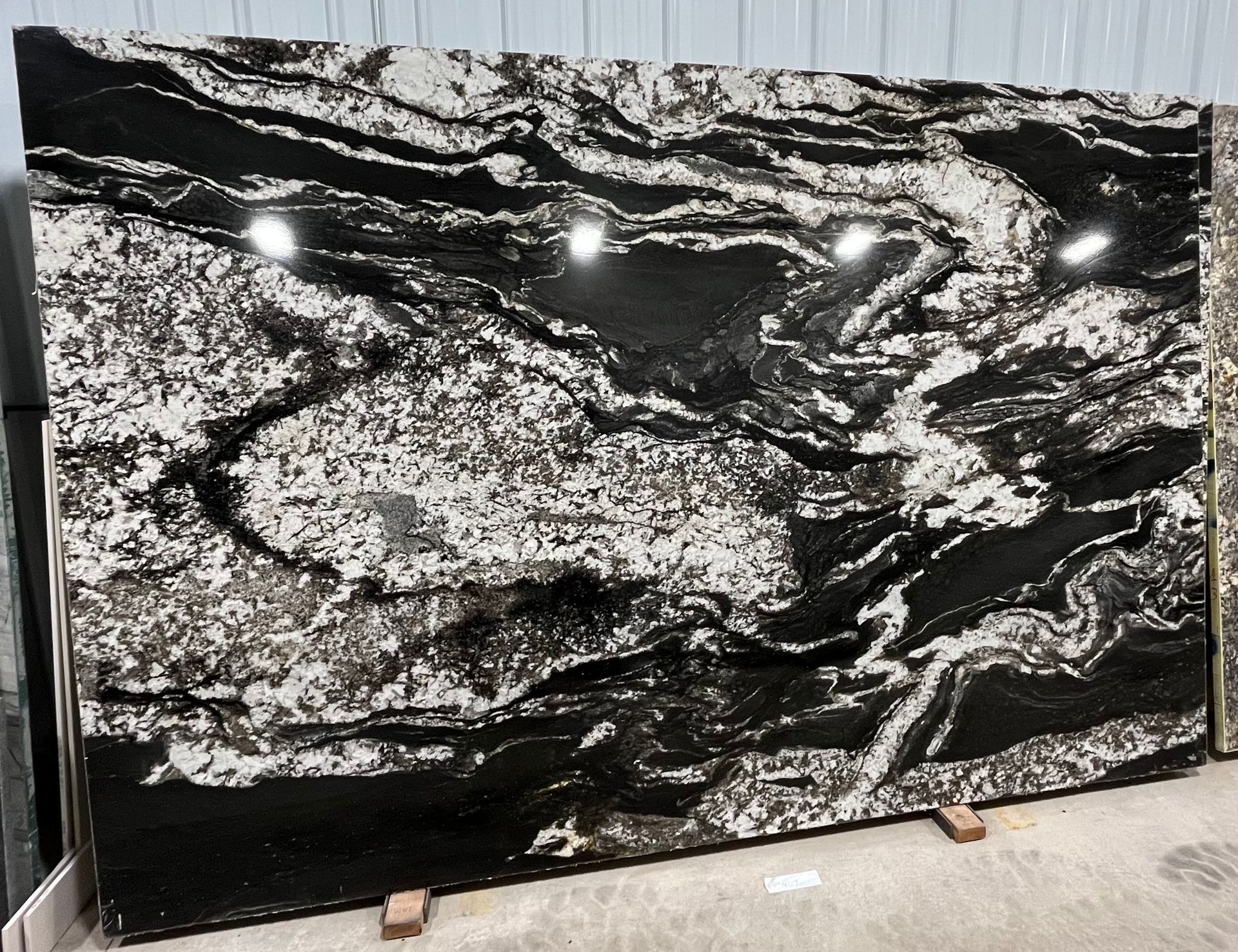KILIMANJARO POLISHED GRANITE