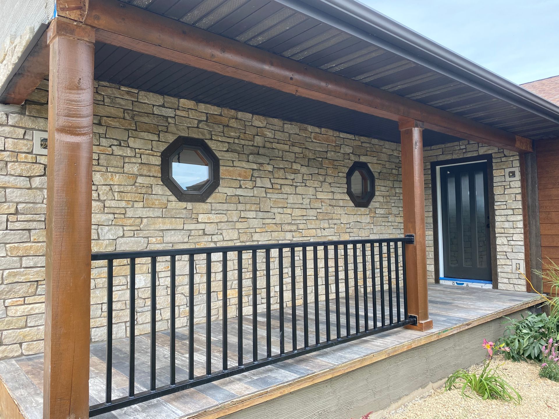 Exterior wall brick design