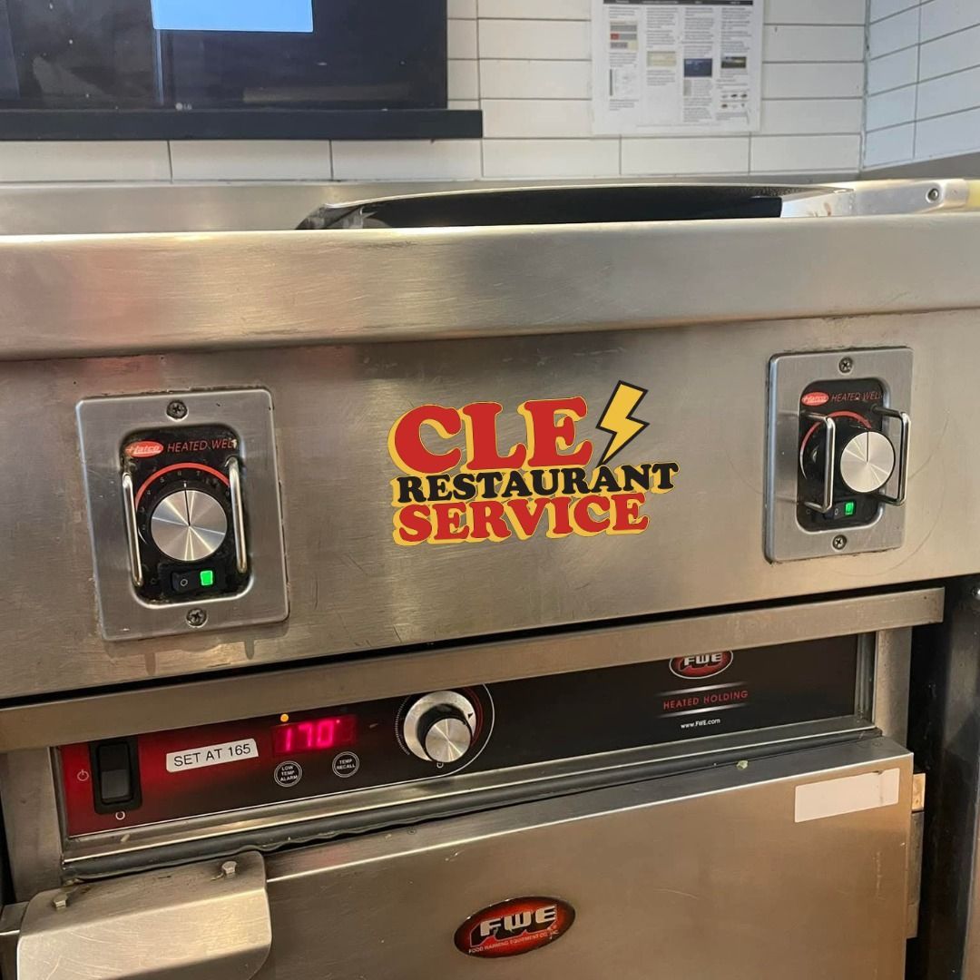 Restaurant food warmer with dials and temperature display, branded 