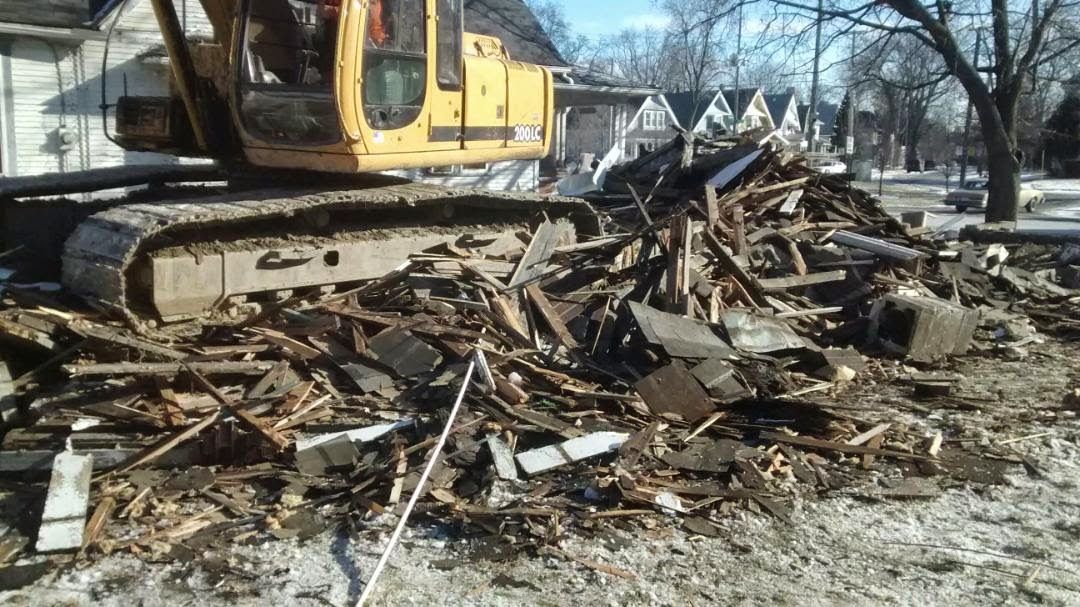 Mike's Hauling & Demolition