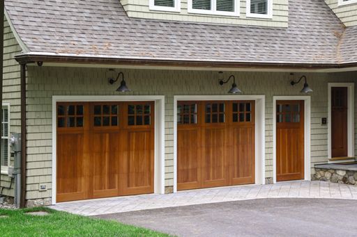Signature Carriage garage door