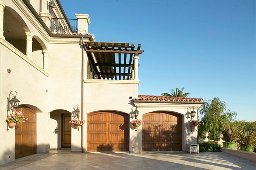 Ranch House garage door