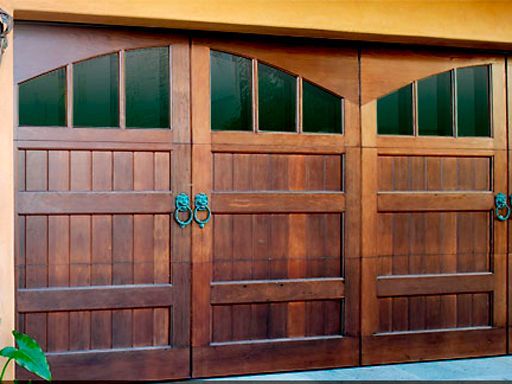 Ranch House garage door