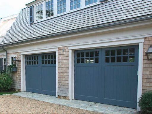 Ranch House garage door