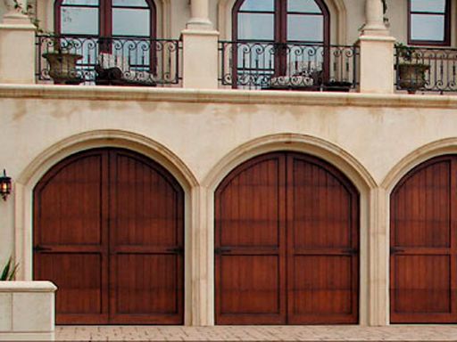 Ranch House garage door