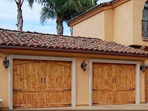 Ranch House garage door