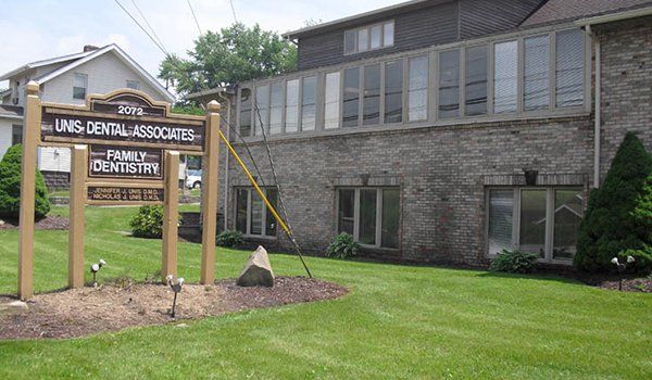 Unis Dental Associates clinic