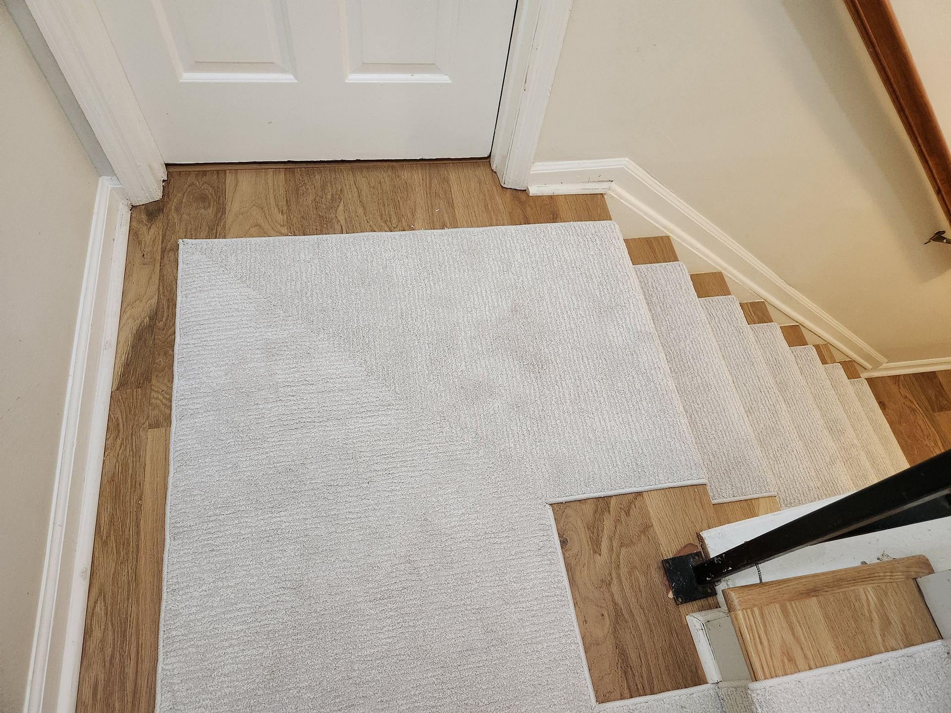 New white floor runner