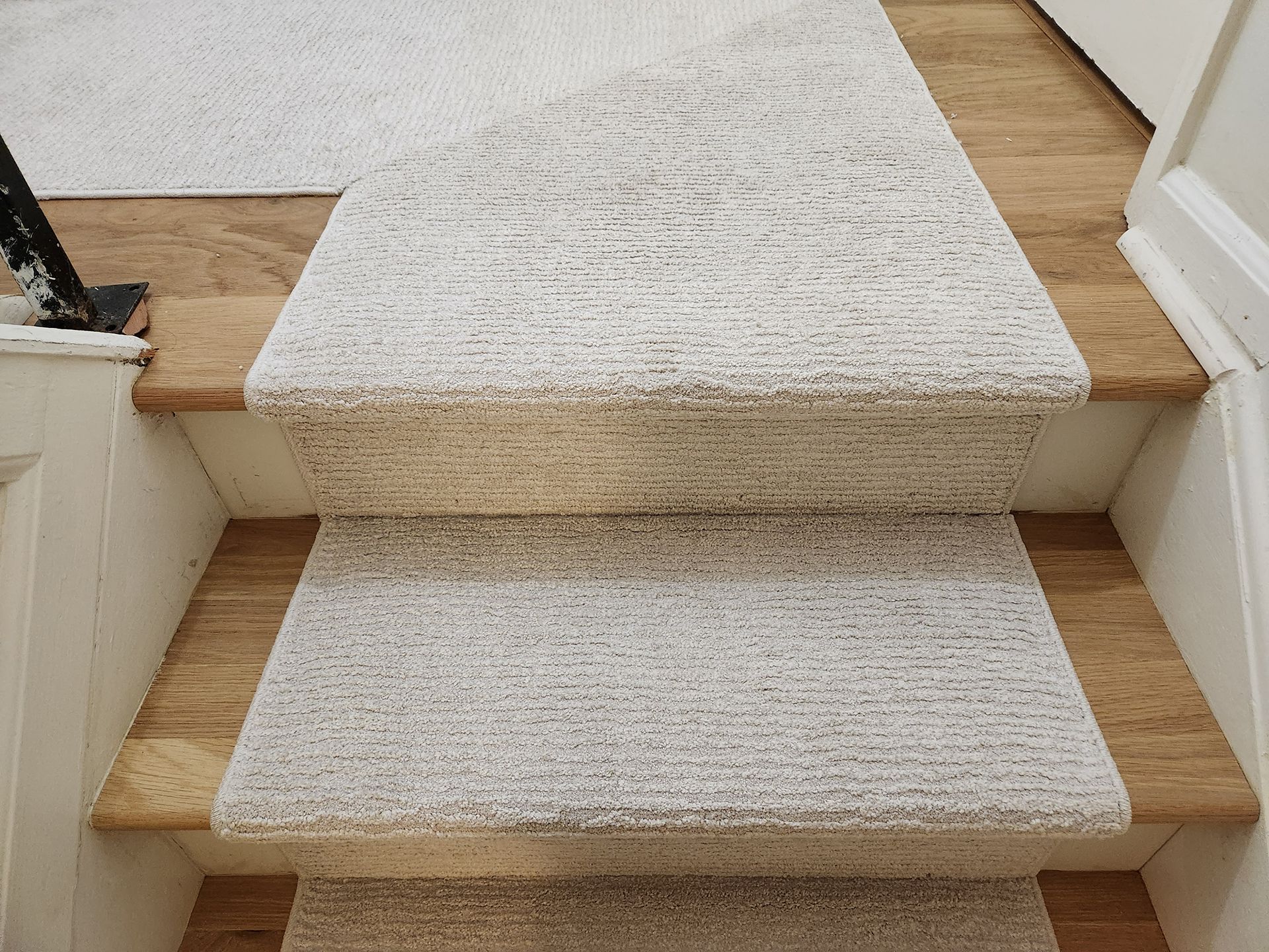 Beautifully white floor runner