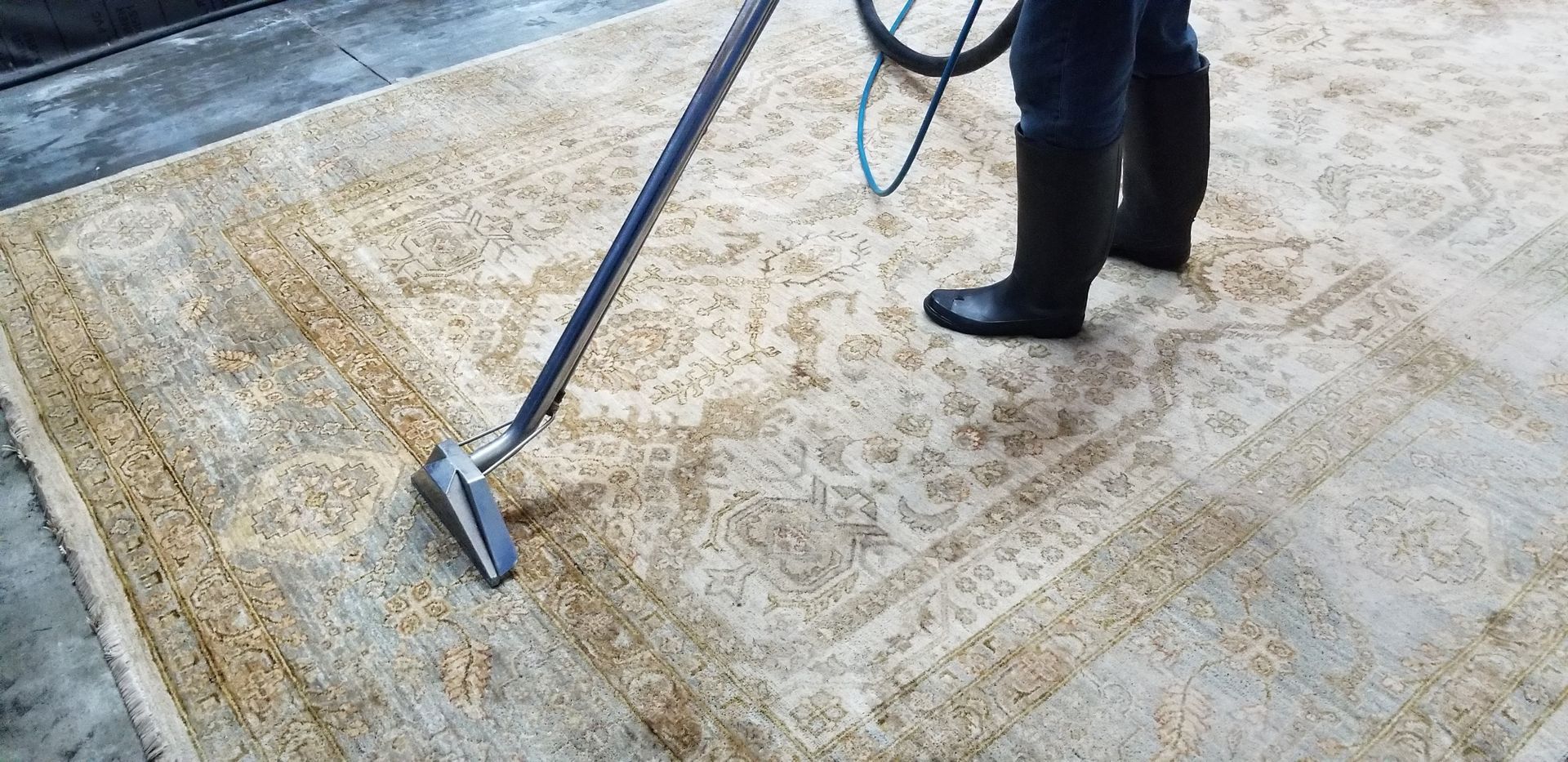 carpet spotting machine