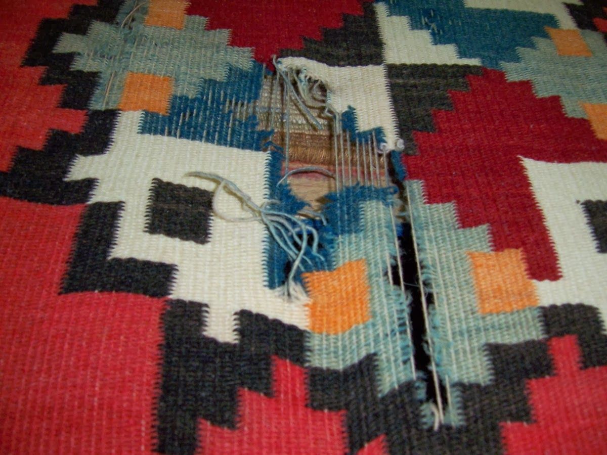 restoration of the kilim rug