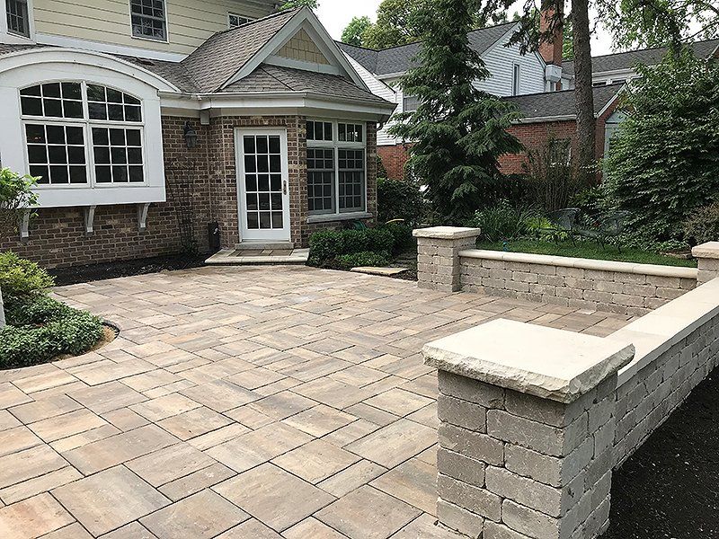 Ptacin Patio & Pillars