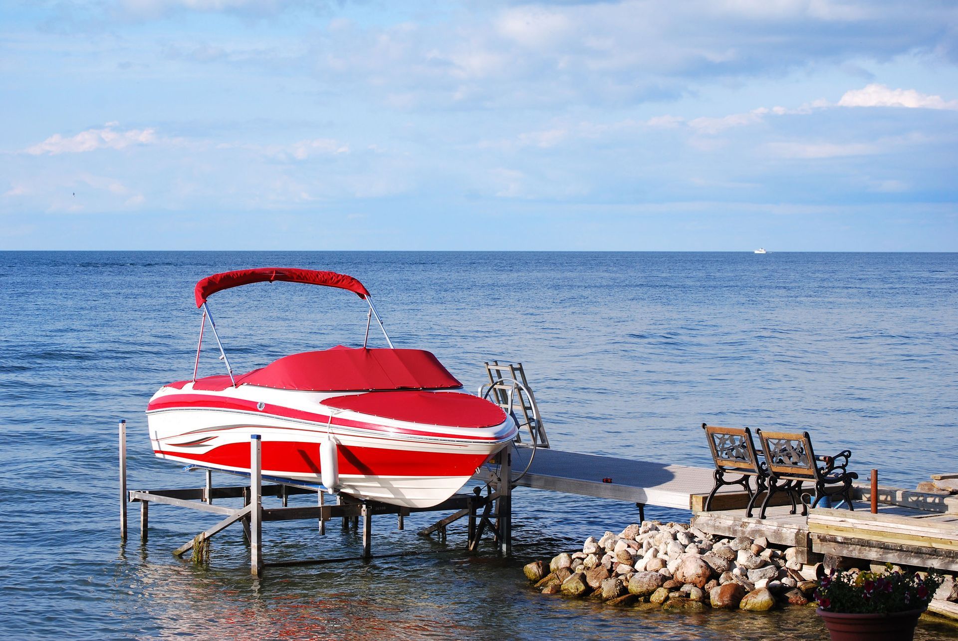 How a Boat Lift Reduces Boat Maintenance Costs