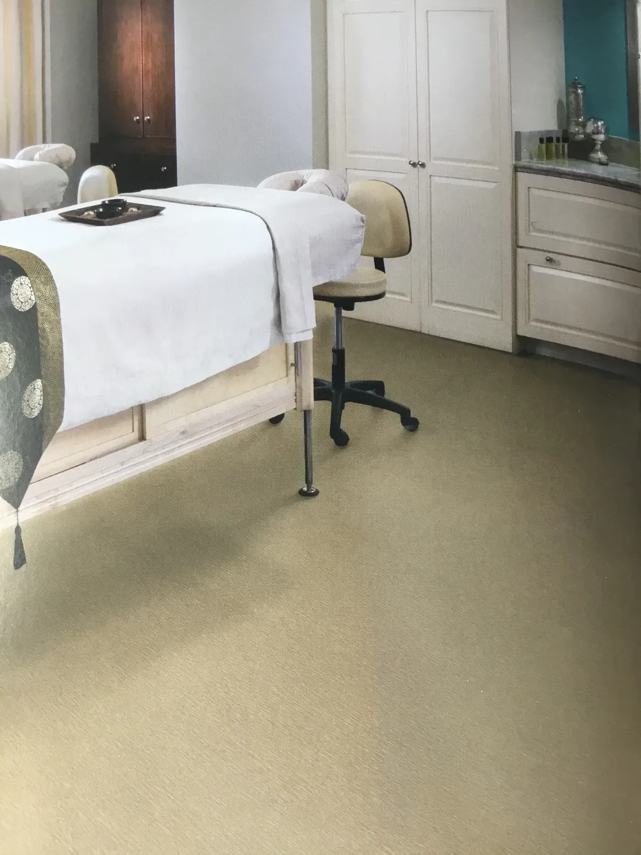 Mohawk floor covering selection