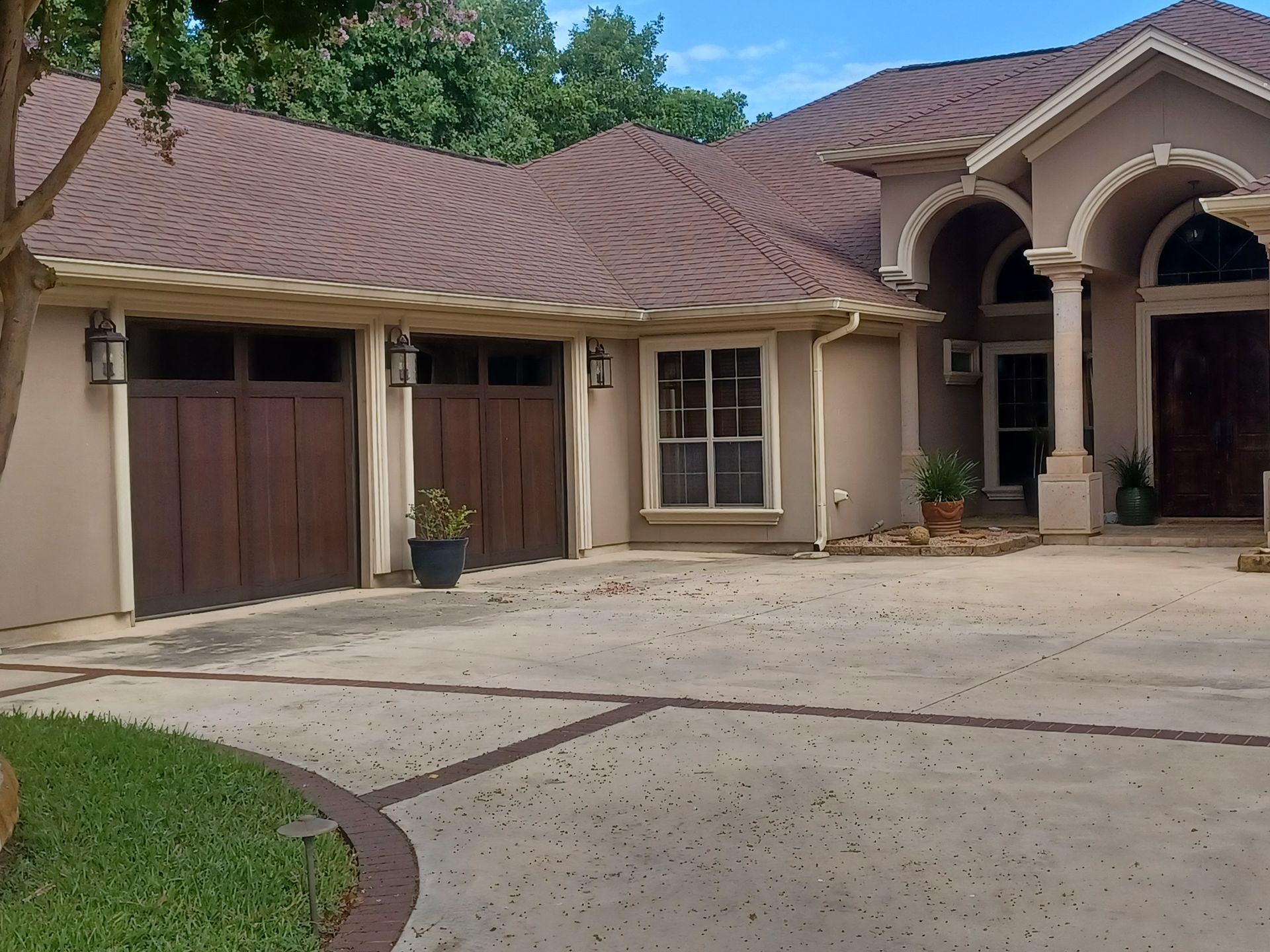 southwest-overhead-door-gallery-dark-brown-doors