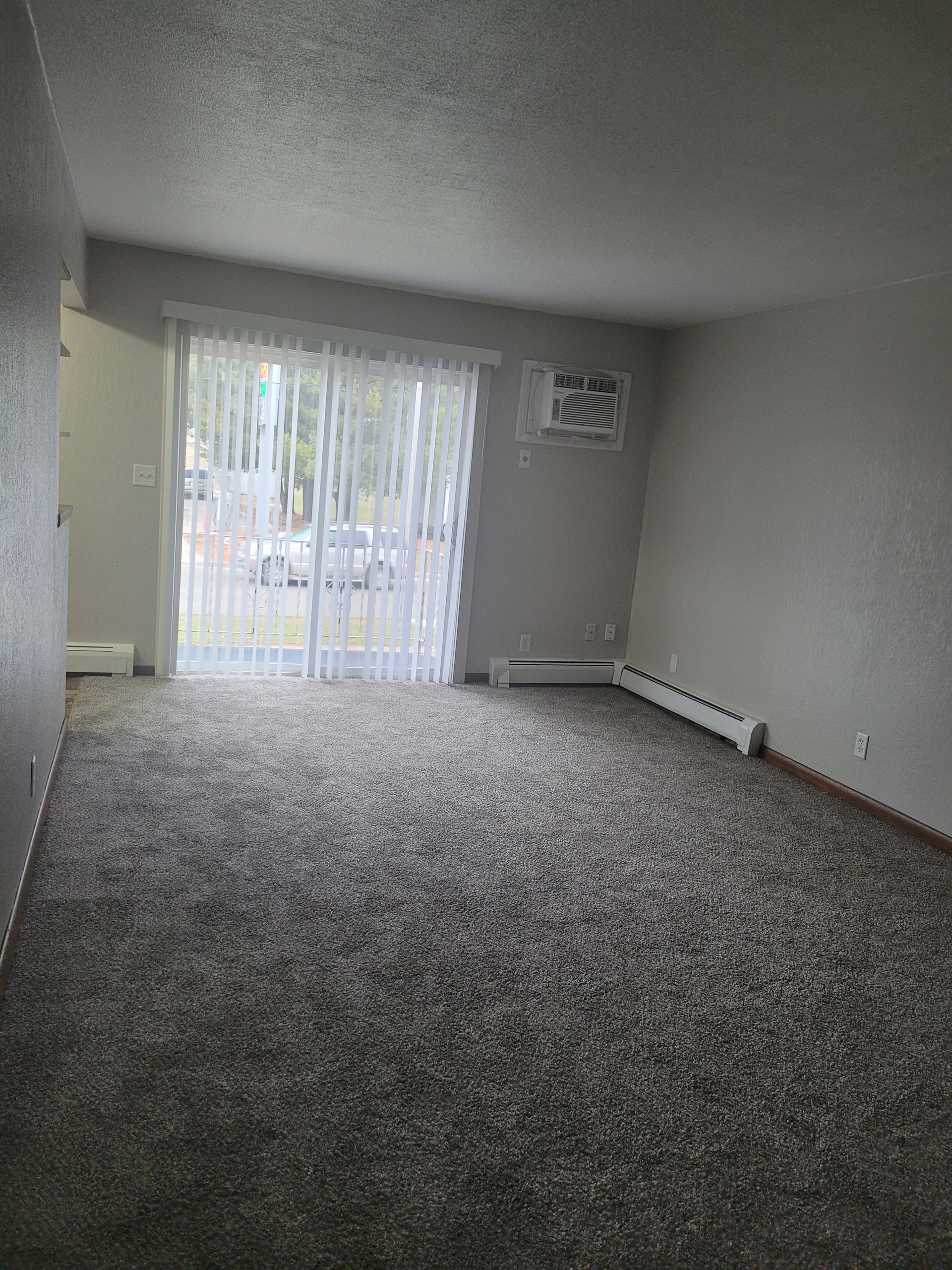 Wapsi view apartment room