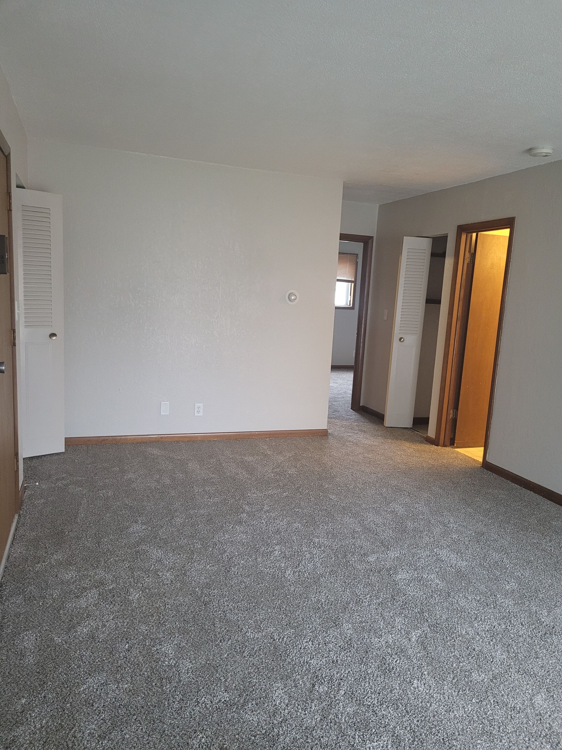 Wapsi view apartment room