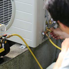 HVAC unit refrigerant charge checking