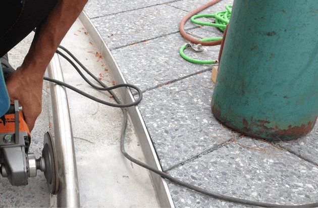 metal railing polishing machine