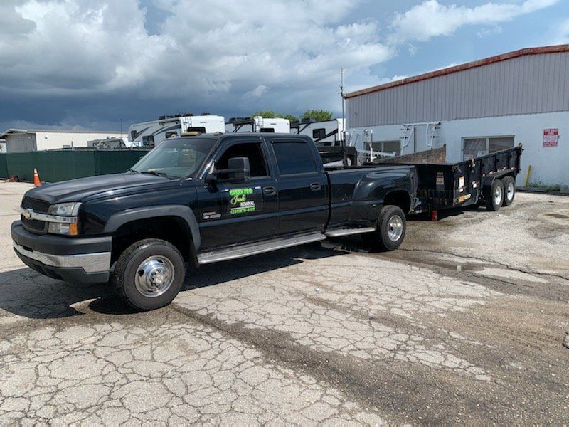 junk removal vehicle service