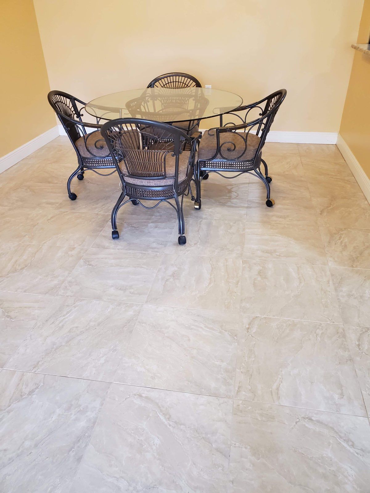 commercial tile cleaning