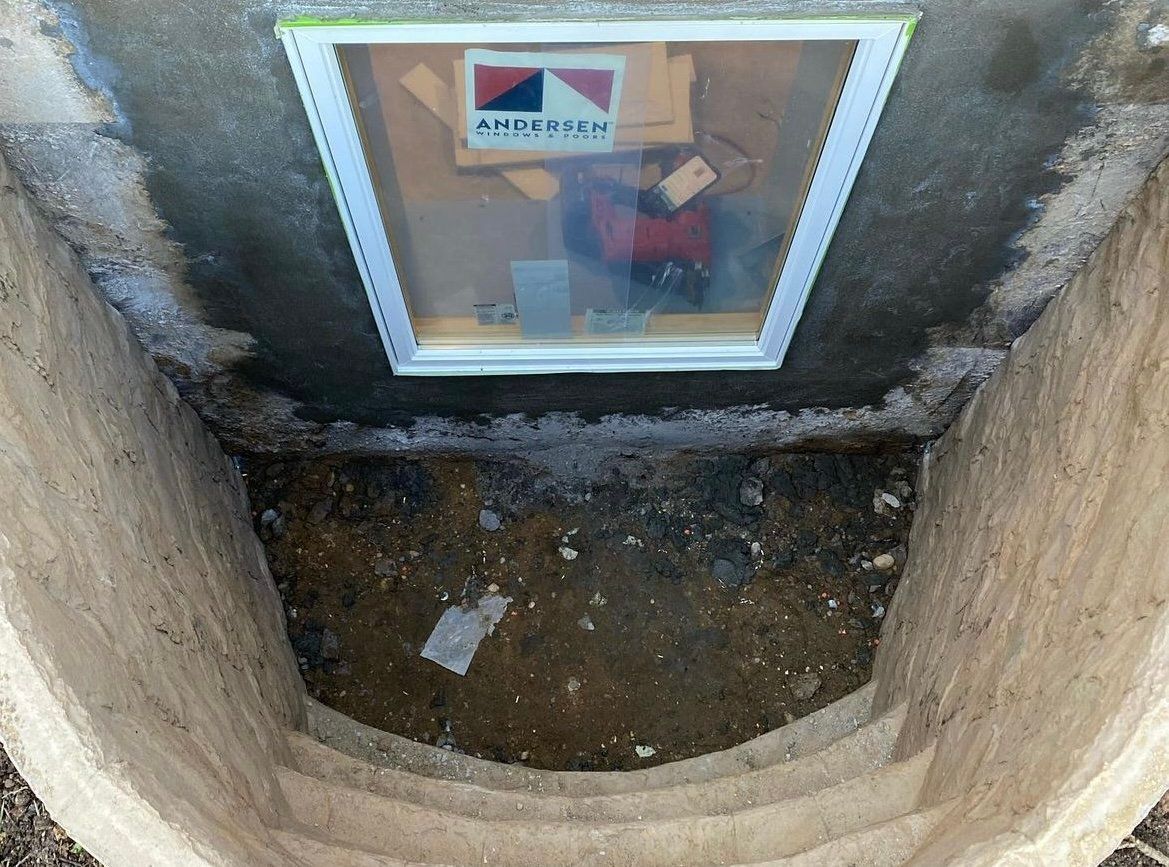 A picture frame with the word airforce on it