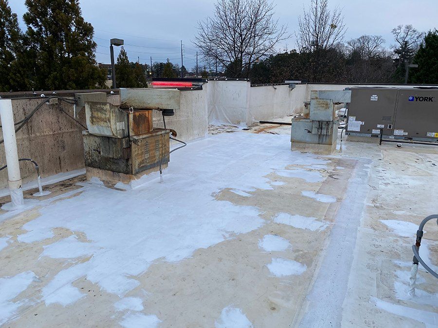 Before photo commercial roof - roofing contractor