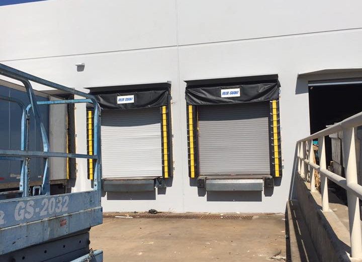 Commercial door