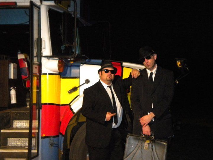 Blues Brothers by the party bus
