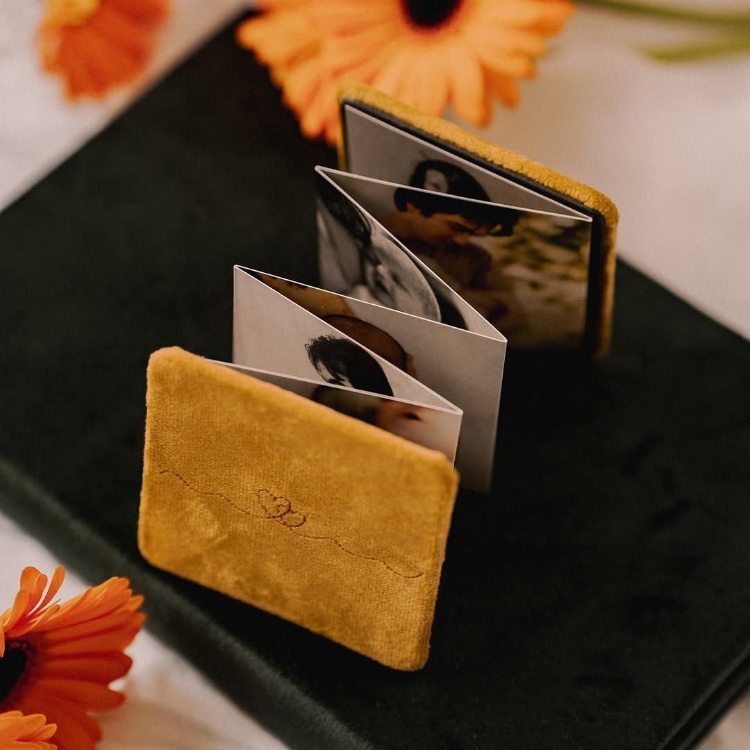 Accordion photo book