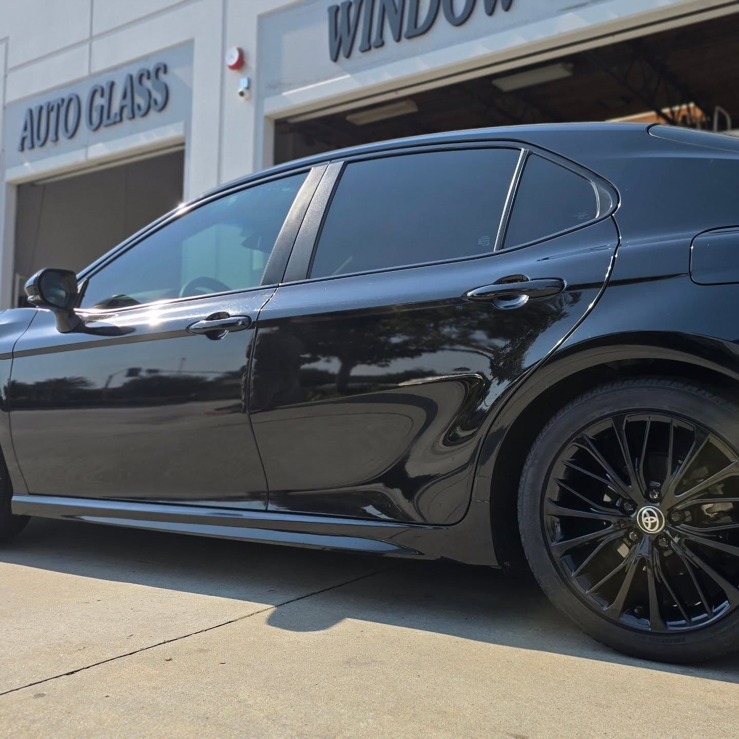 reflections-auto-glass-and-tinting-gallery02