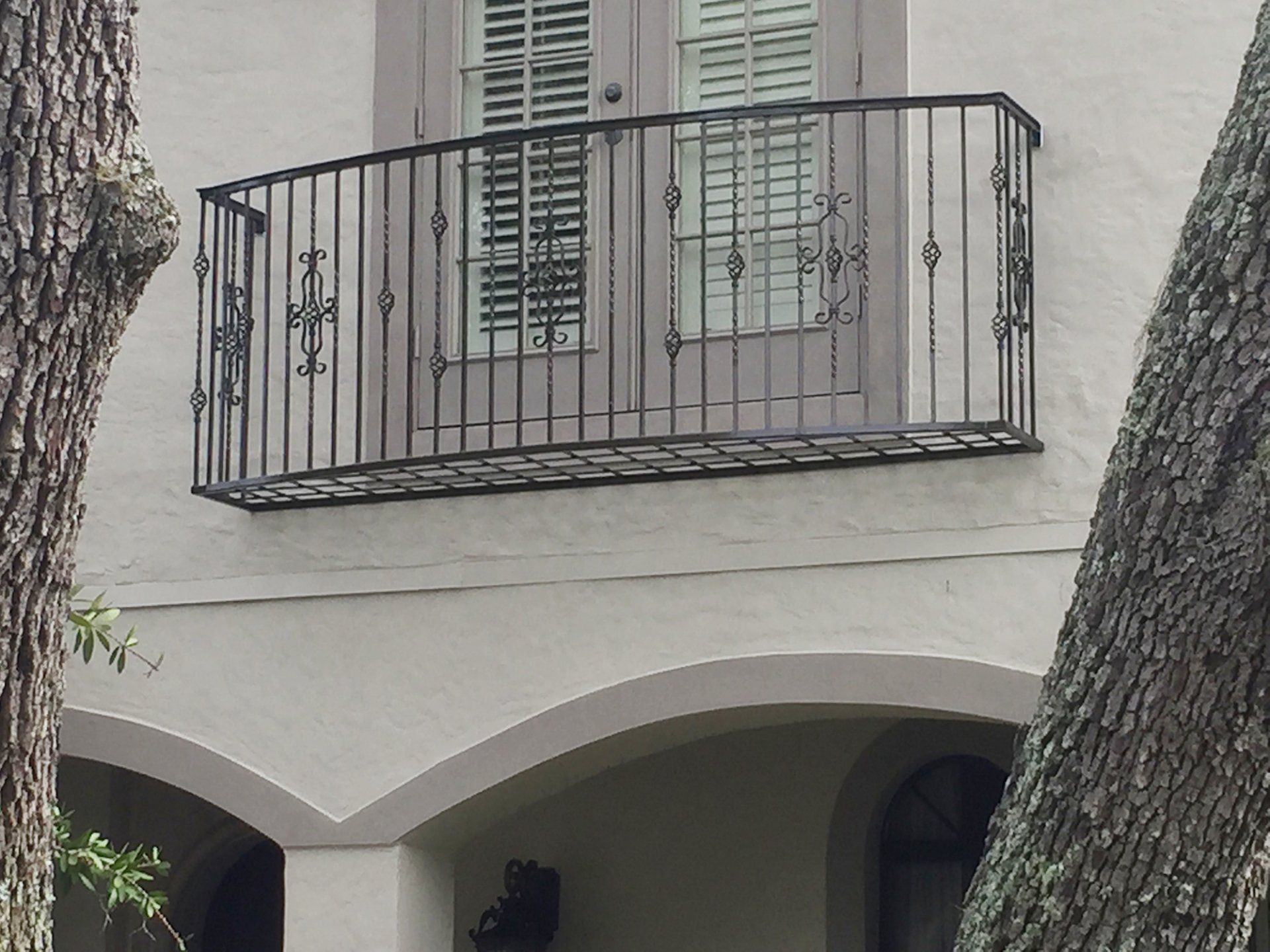 House metal railing