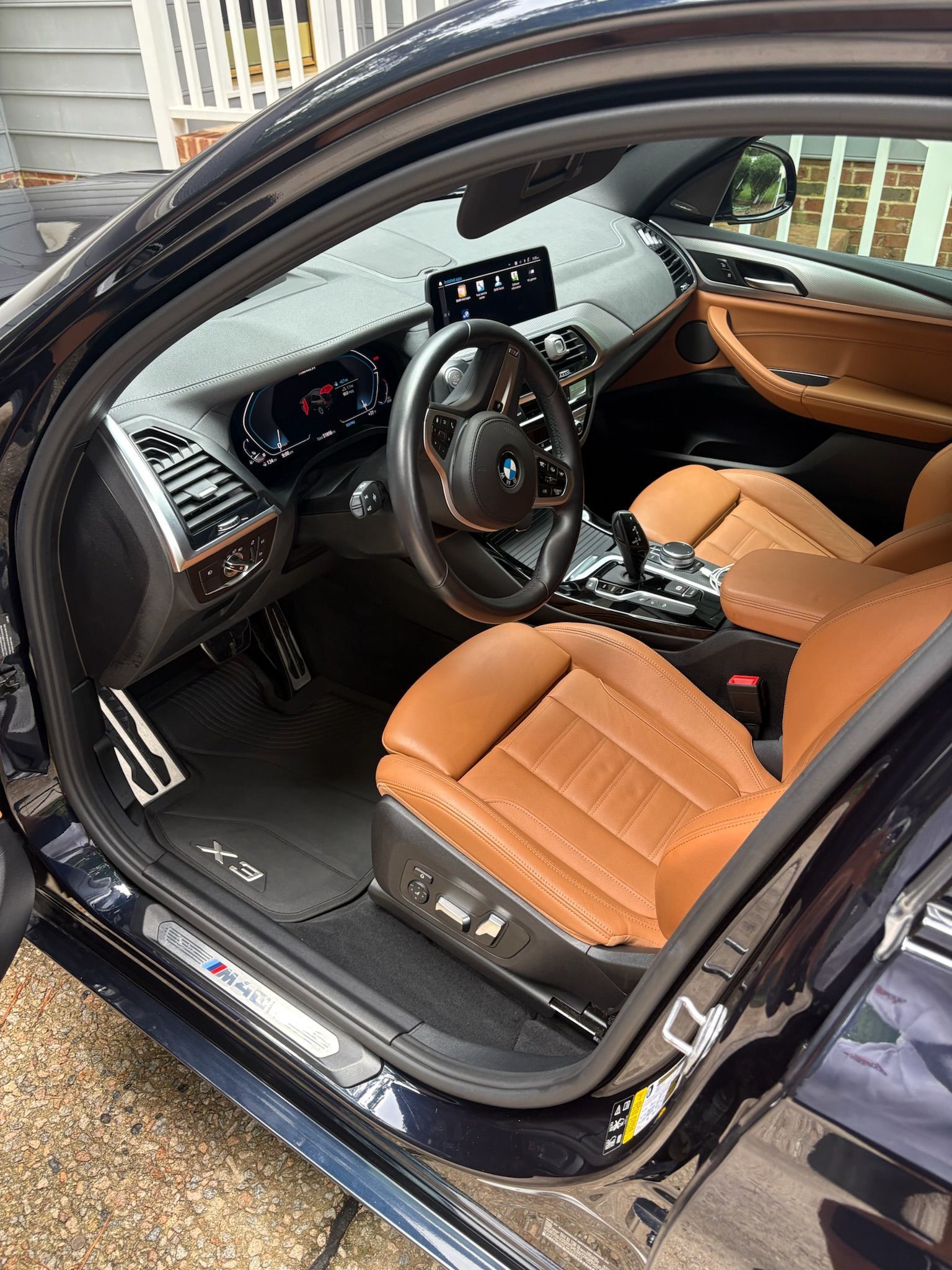 clean leather. smell good