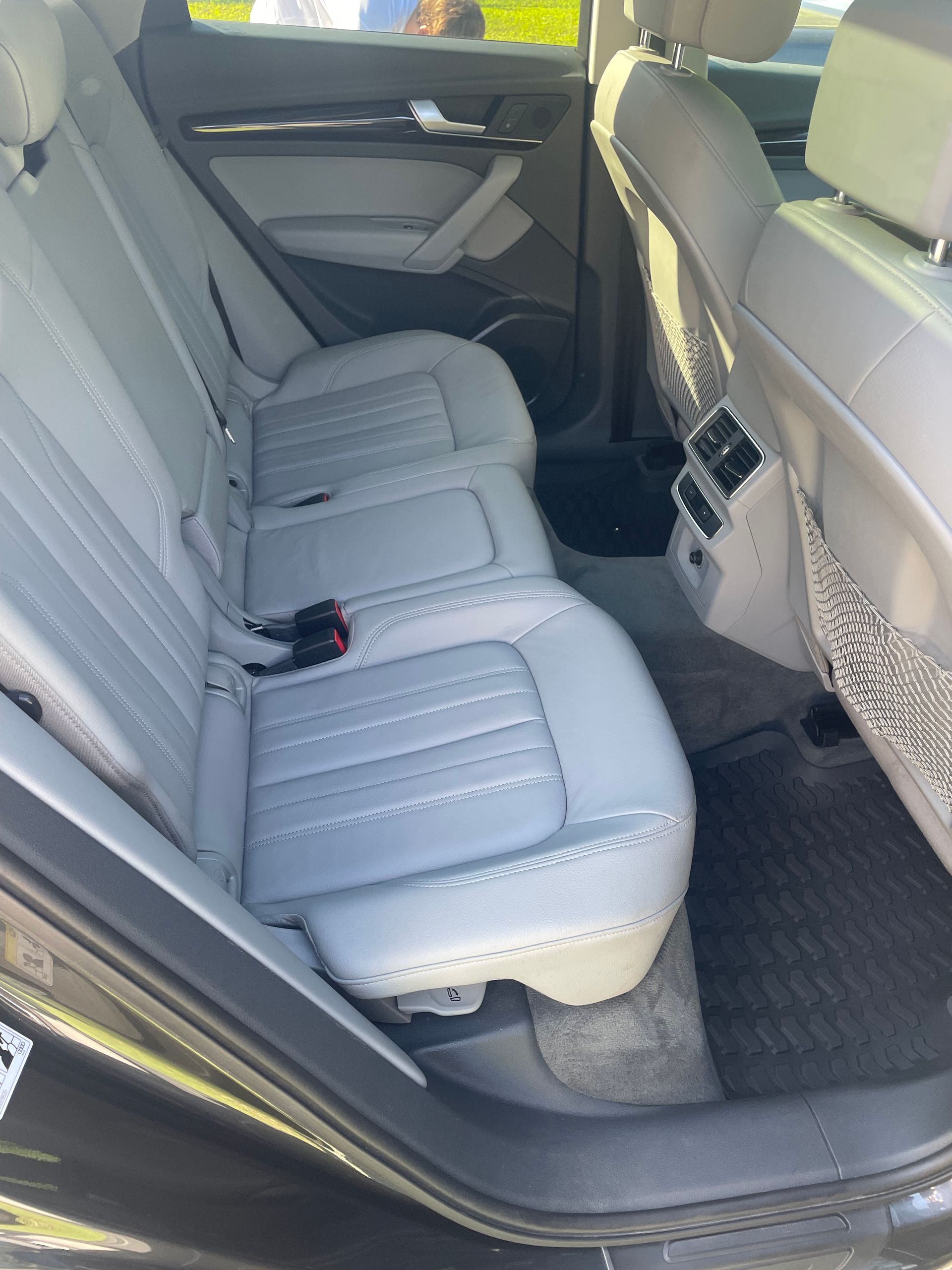 clean interior, audi, wake count