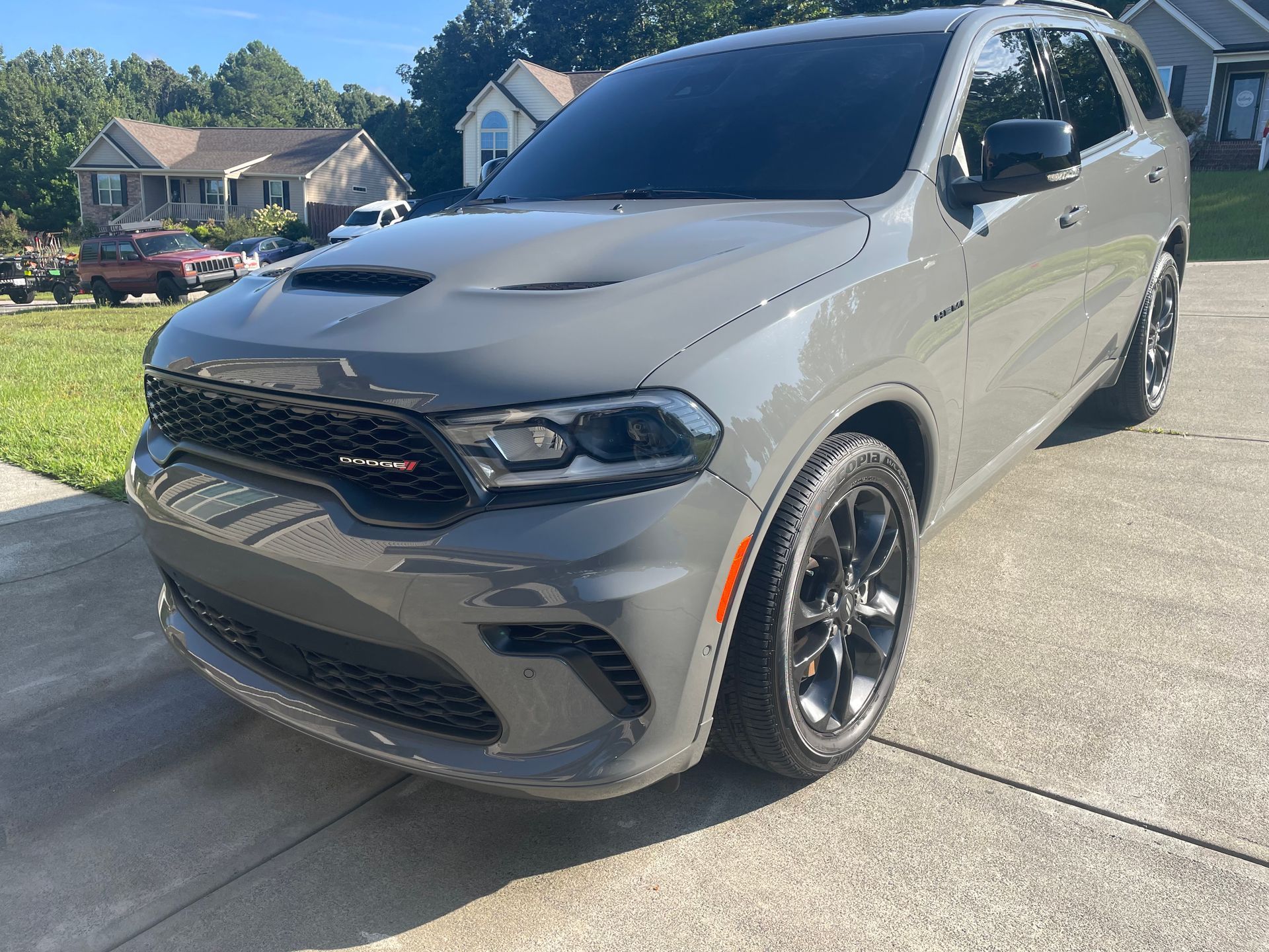 shiny tires