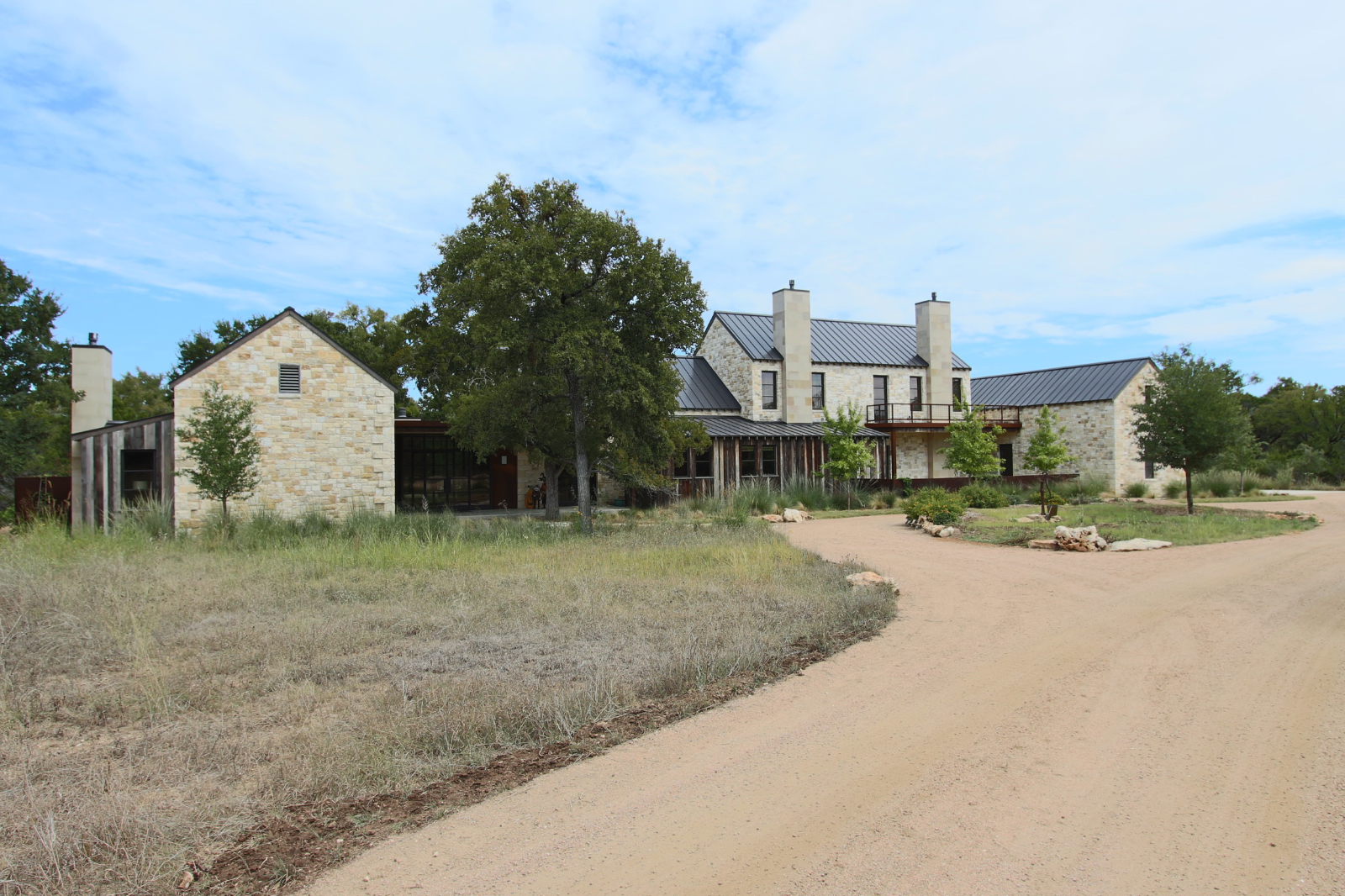 Modern Farmhouse By SPS Interior Designs - #1