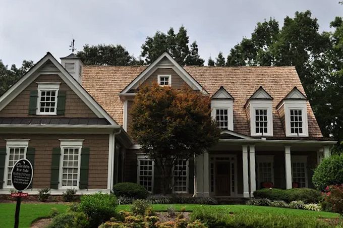 Cedar Shake Roof - Before